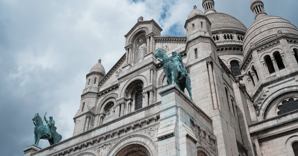 Outside view on the Sacre Coeur Basilica and its architecture.