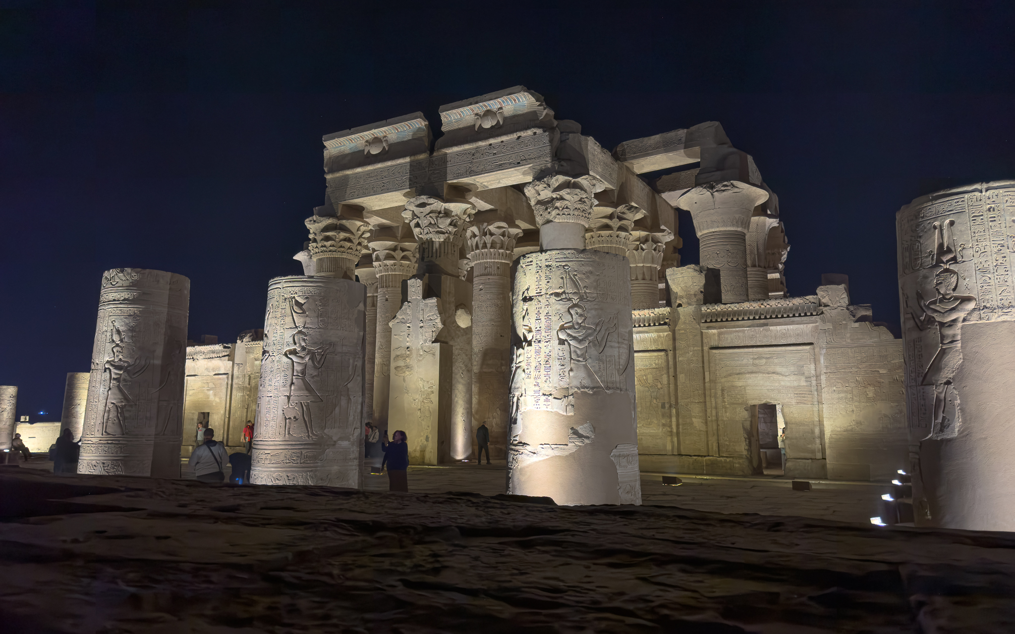 The Kom Ombo temple by night